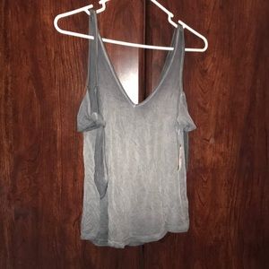 American Eagle - Off the shoulder top!!